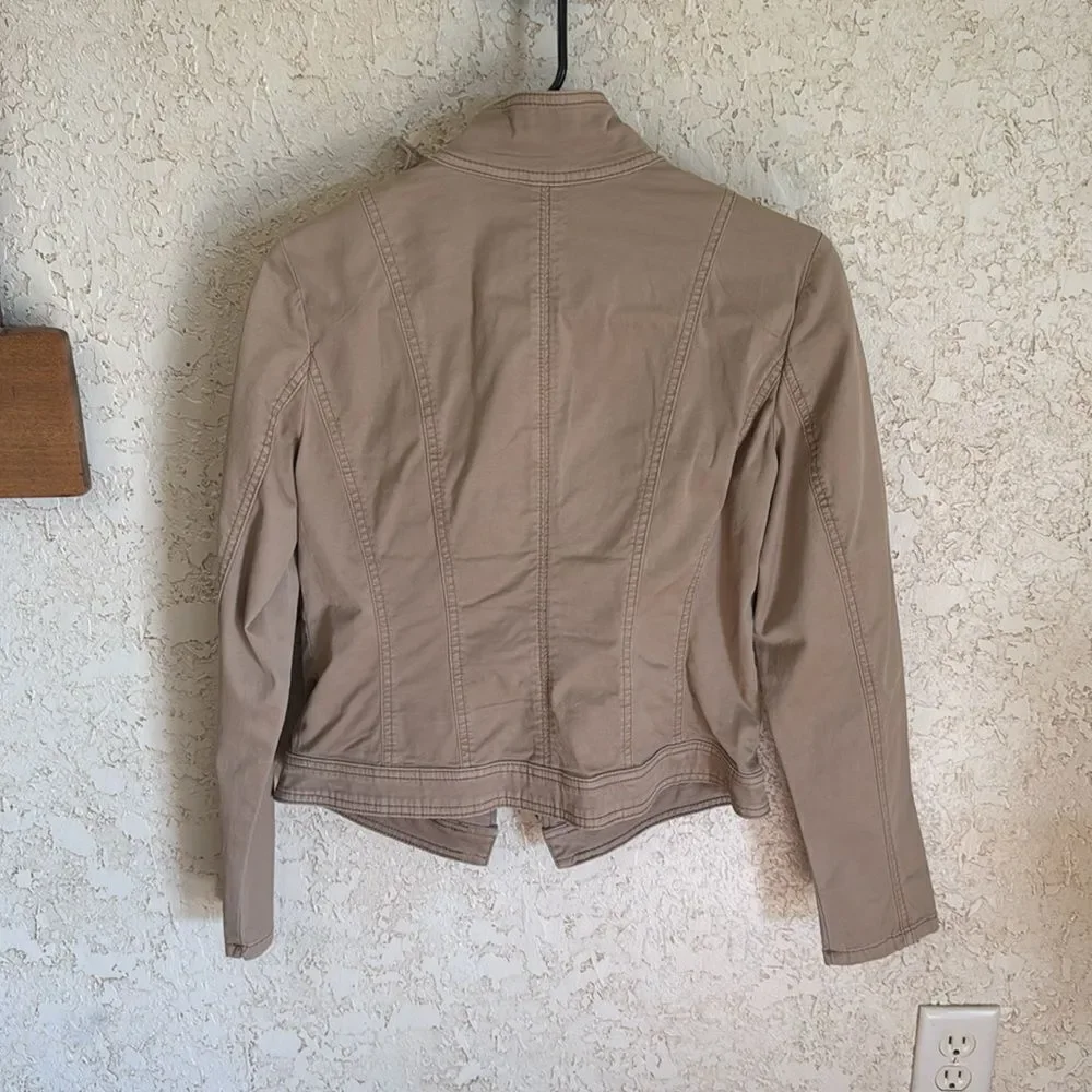 White House Black Market Ruffle Front Jacket